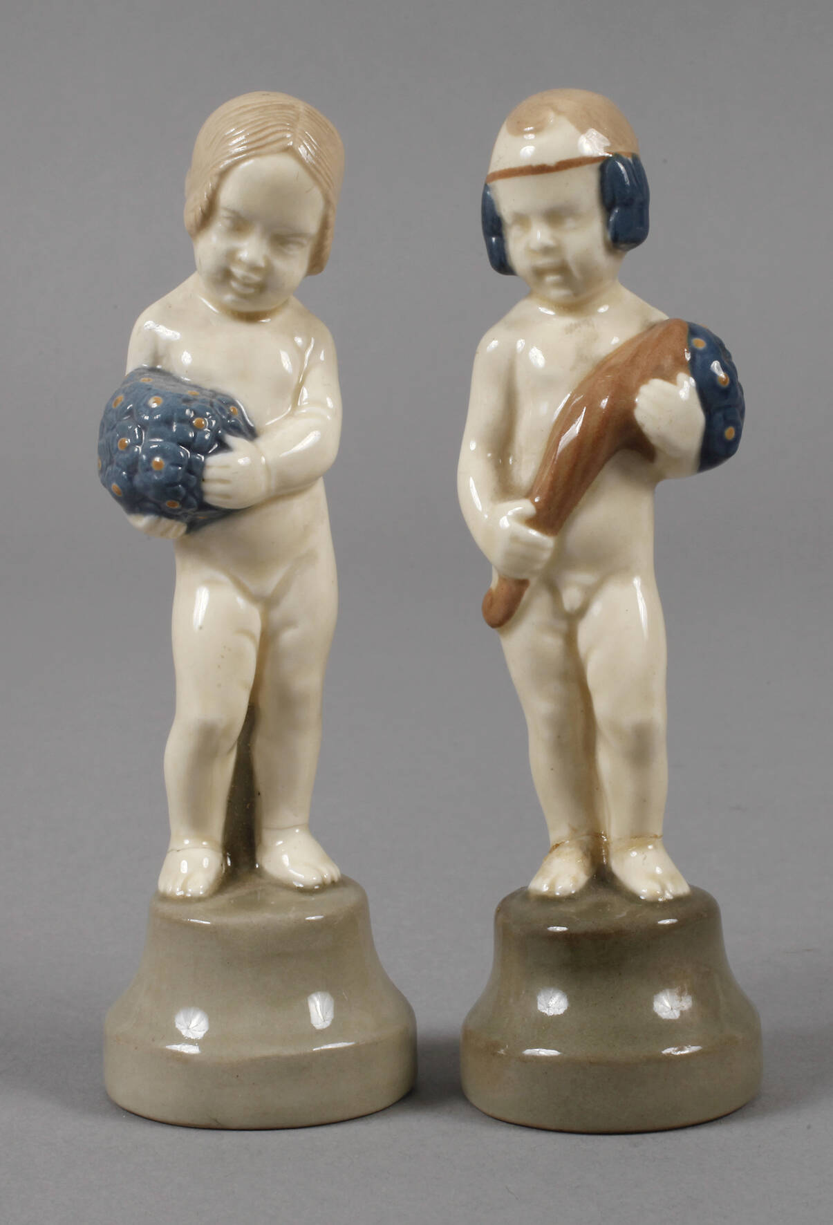 Wächtersbach zwei Putten Ernst Riegel