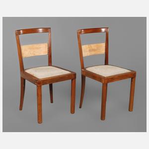 Paar Stühle