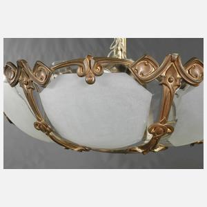 Übergroßer Deckenlüster