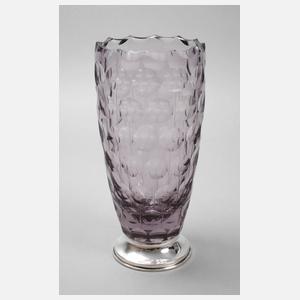 Vase mit Silberfuß