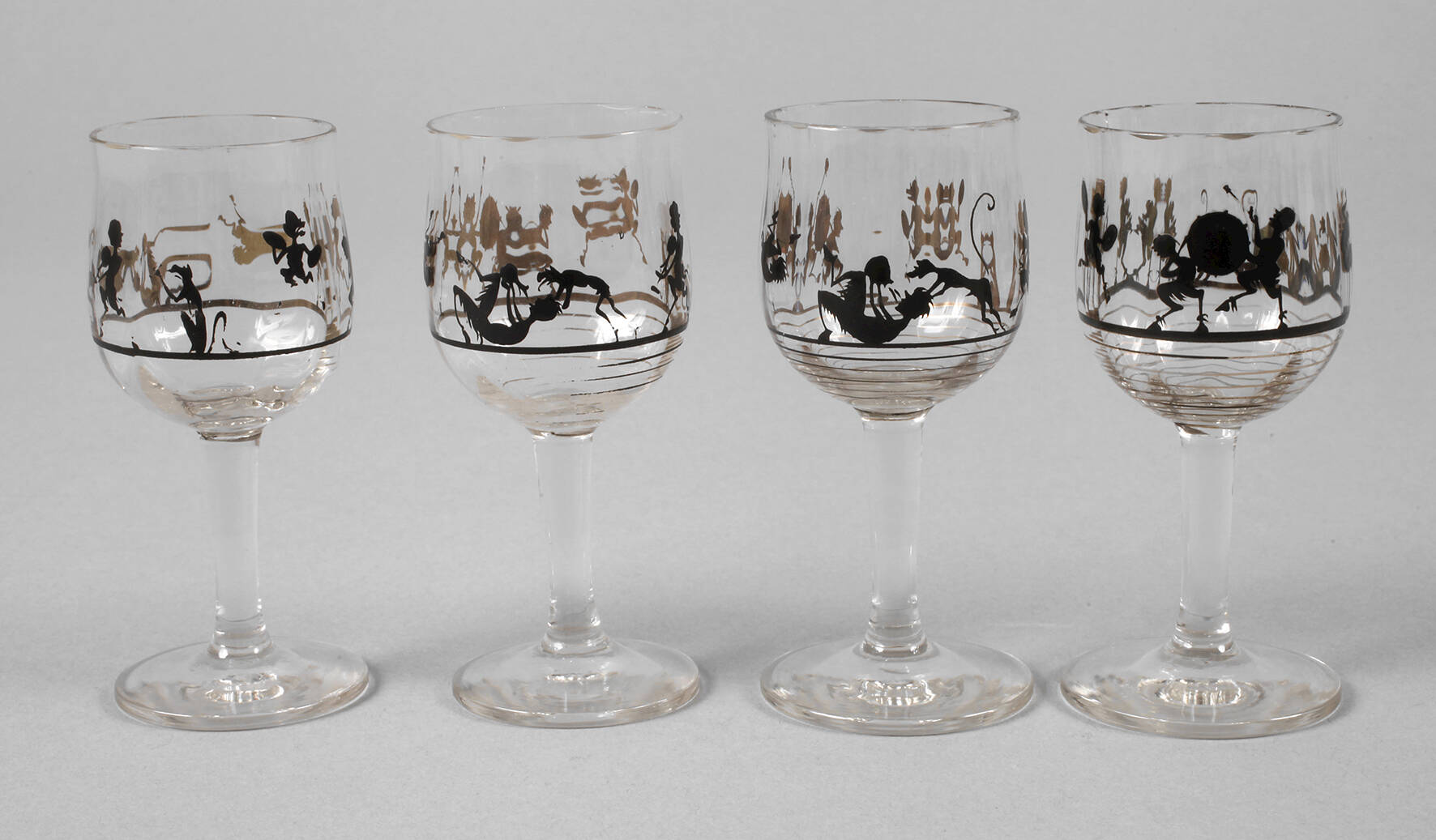 Steinschönau vier Schnapsgläser Schattenmalerei