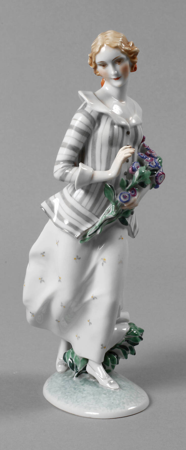 Augarten Wien "Schreitendes Mädchen"