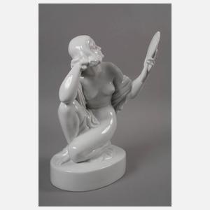 Herend "Weiblicher Akt mit Spiegel"