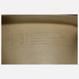 Schreibtisch mit Stuhl