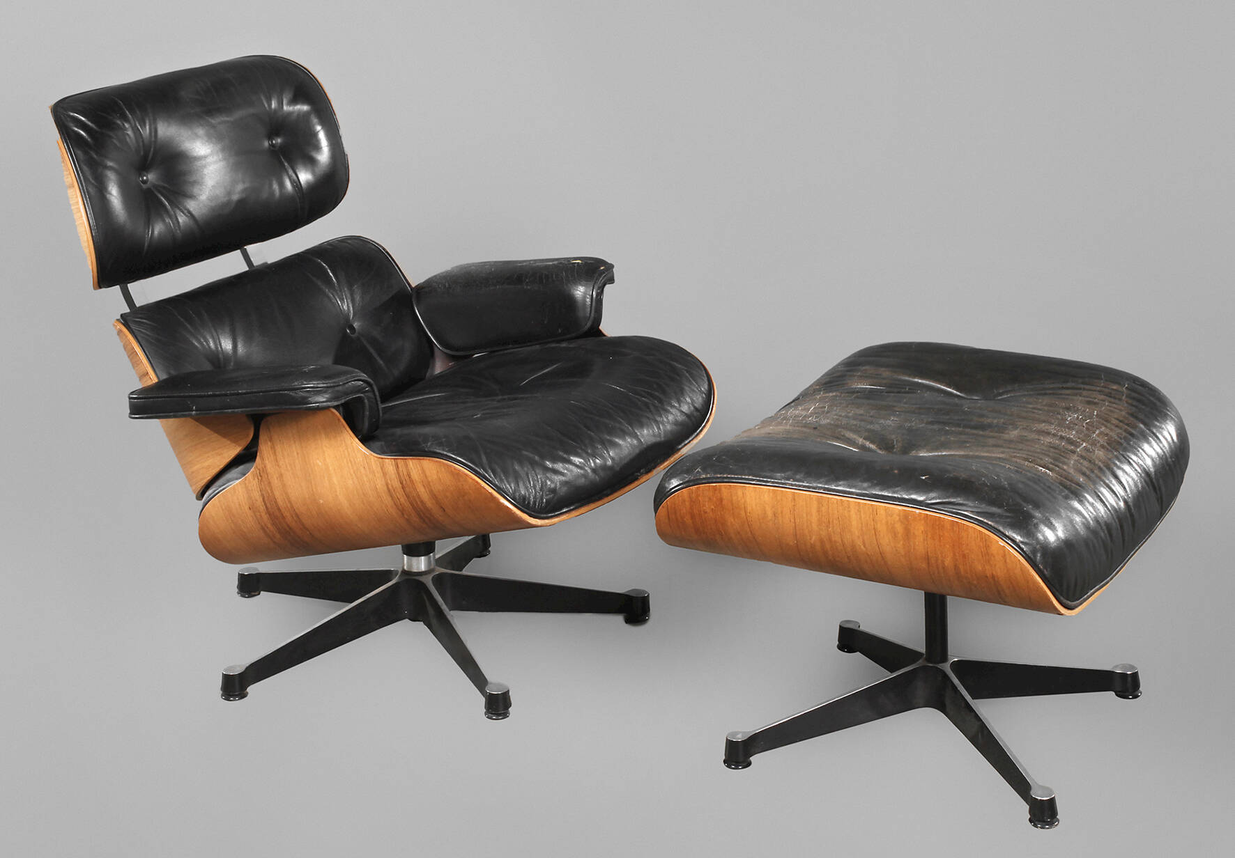 Vitra Lounge Chair mit Ottomane