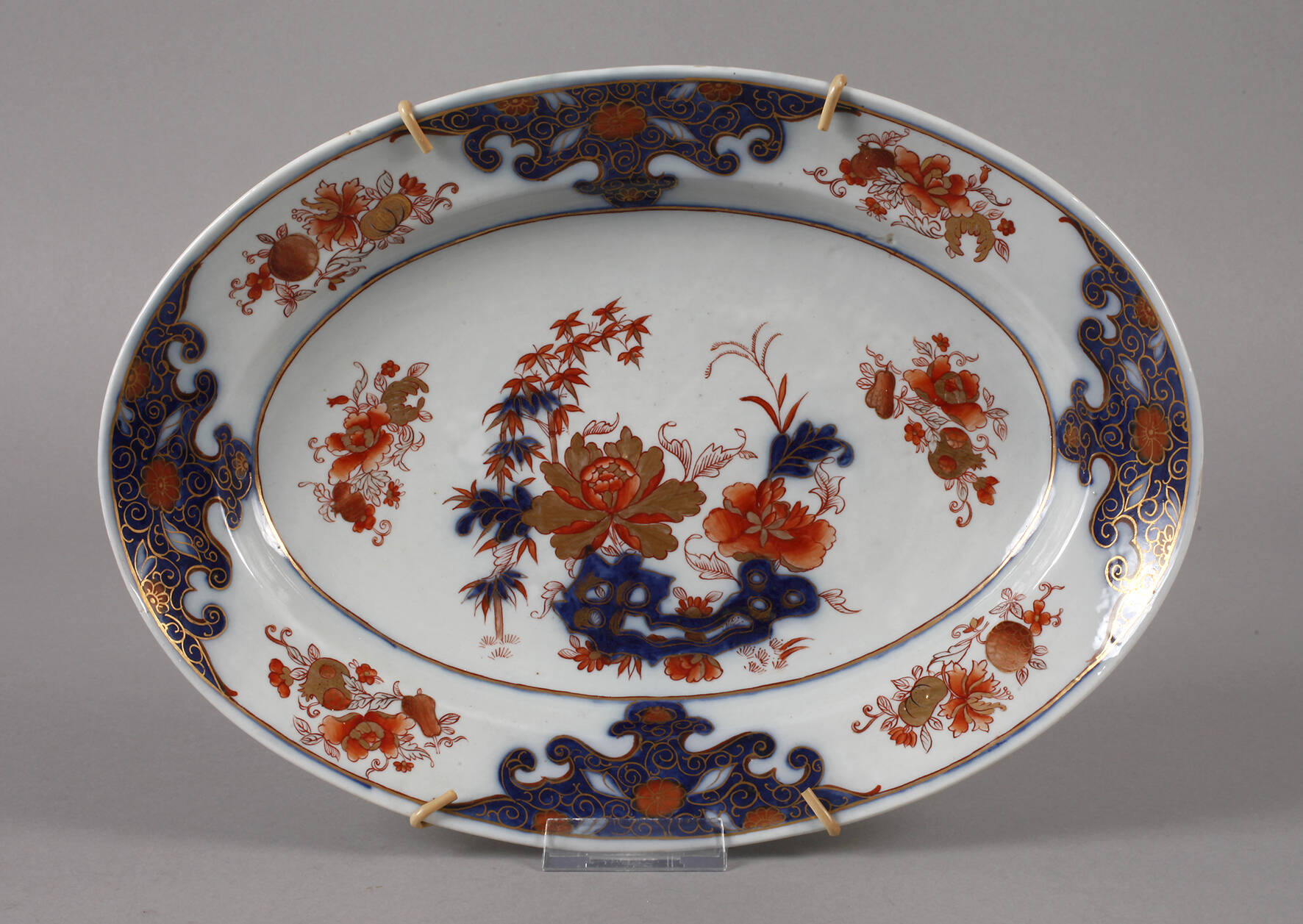 Herend Ungarn Platte im Imari-Stil