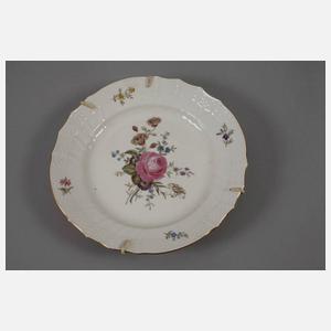 Kopenhagen drei Speiseteller "Blumenbukett"