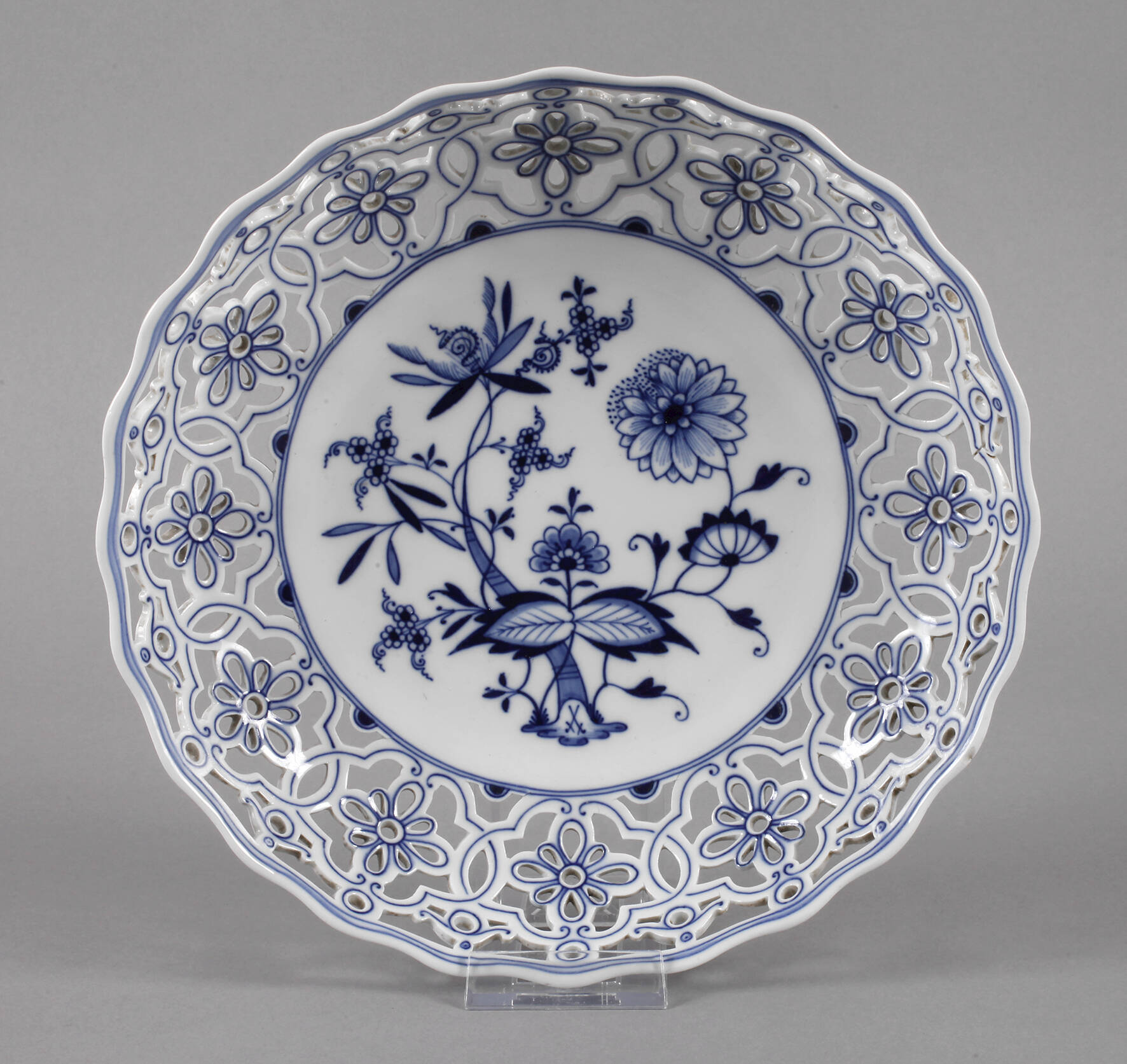 Meissen Durchbruchschale "Zwiebelmuster"