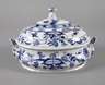 Meissen Deckelterrine "Zwiebelmuster"