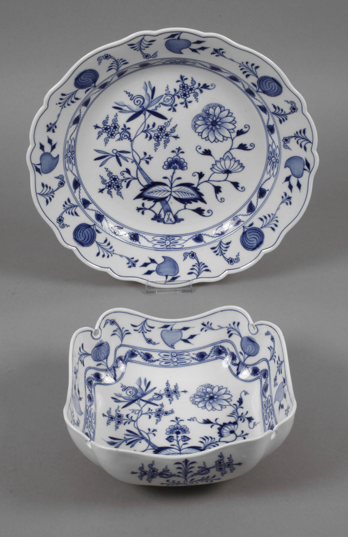 Meissen Schüssel und Platte "Zwiebelmuster"