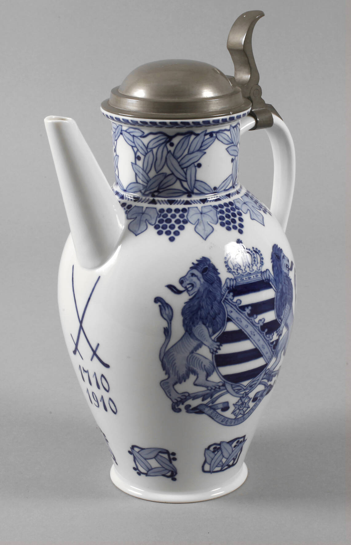 Meissen Weinkanne Jugendstil