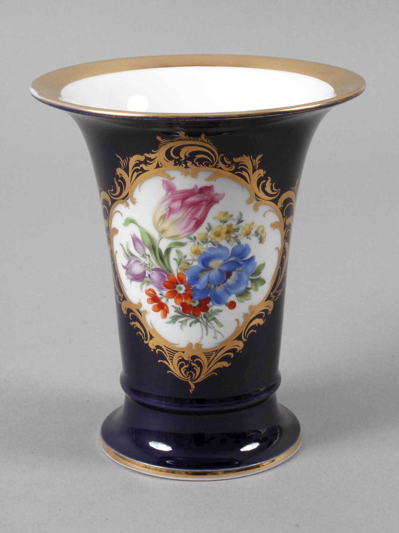 Meissen Trompetenvase "Amsterdamer Art"