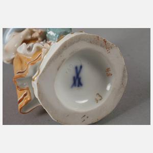 Meissen "Gärtnerkind mit Blumenkorb"