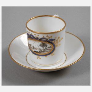 Nymphenburg Mokkatasse mit Grisaillemalerei
