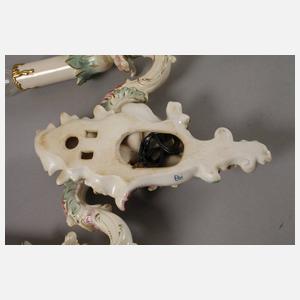 Volkstedt Kronleuchter und Paar Wandleuchter