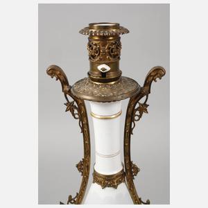 Großer Lampenfuß mit Amorettenmotiv