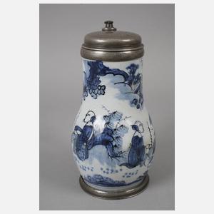 Fayencekrug mit Chinoiserie