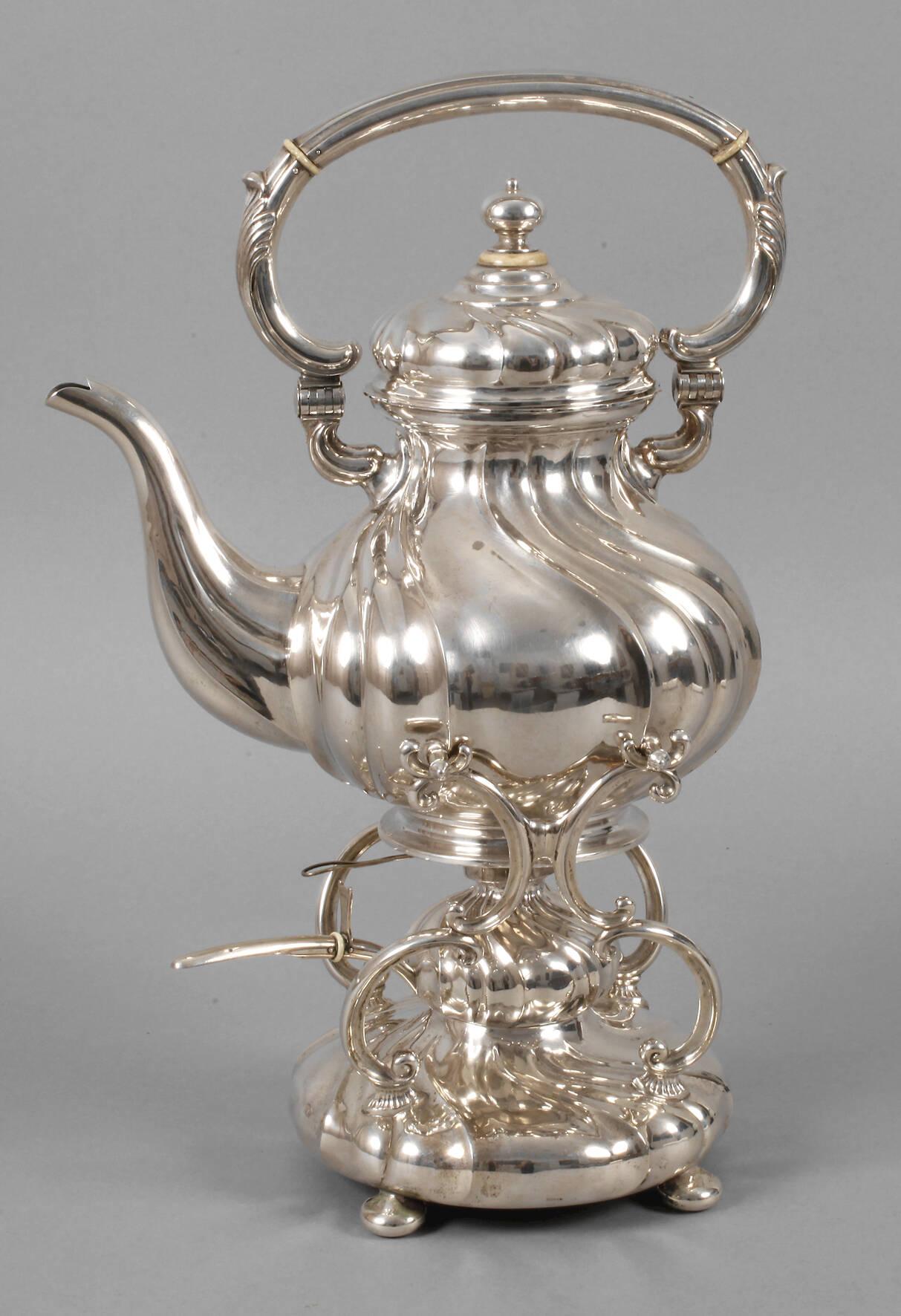 Silber Teekanne mit Rechaud