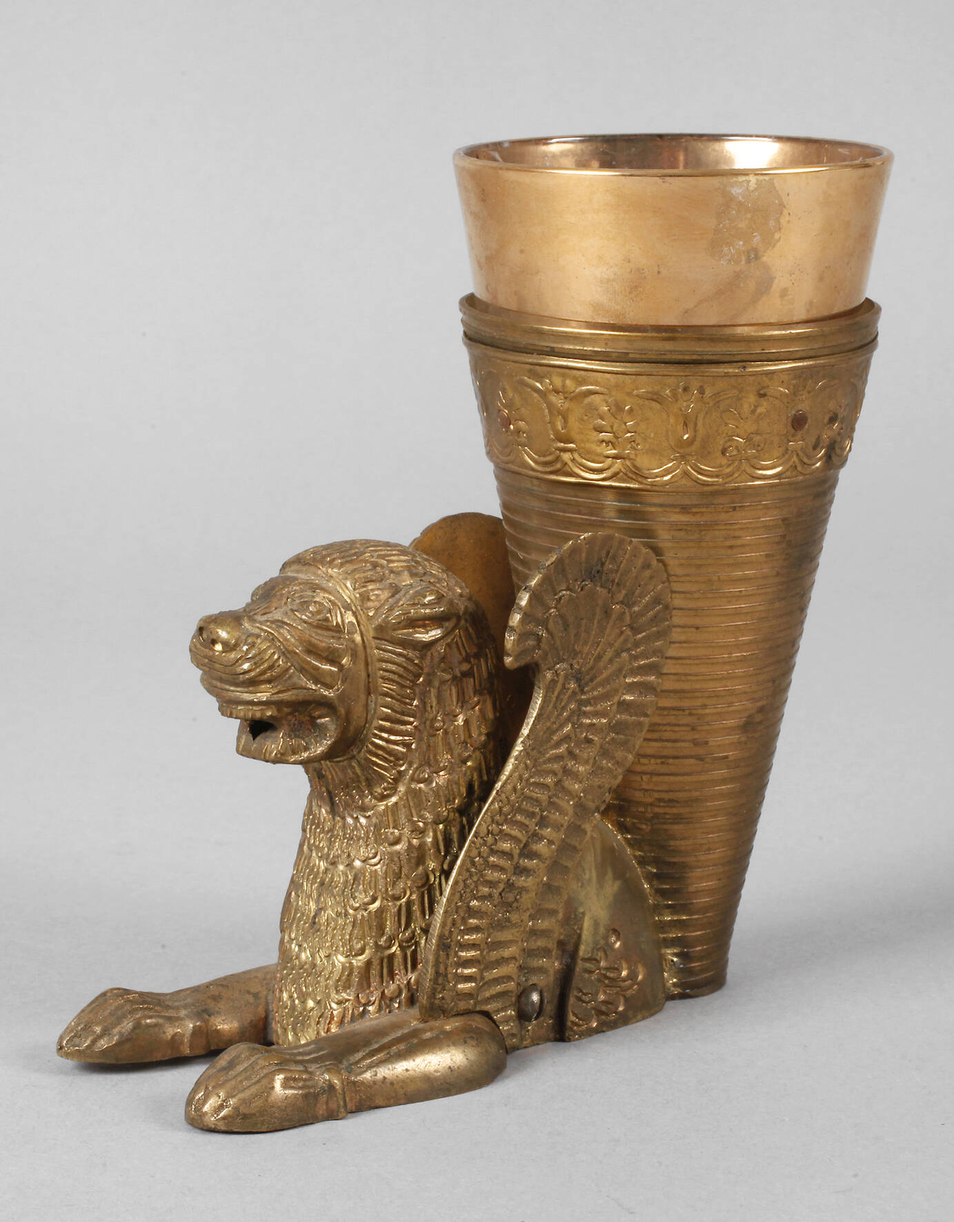 Ägyptischer Trinkbecher