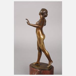 Eugen Wagner, schreitender Damenakt