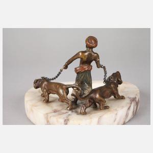 Wiener Bronze Orientale mit Raubkatzen auf Schale