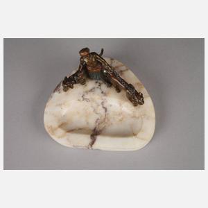 Wiener Bronze Orientale mit Raubkatzen auf Schale