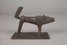 Kleinbronze kubistischer Hund