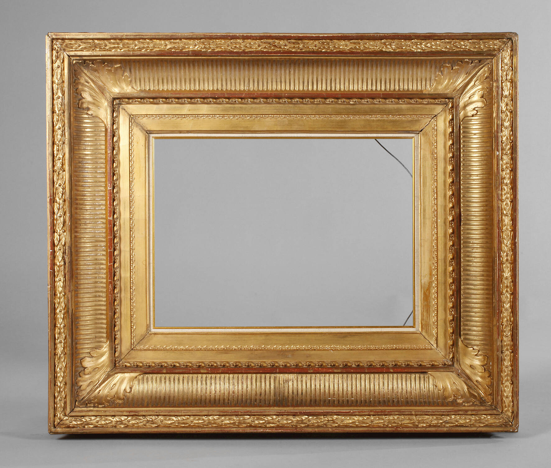 Neoklassizistischer Goldstuckrahmen