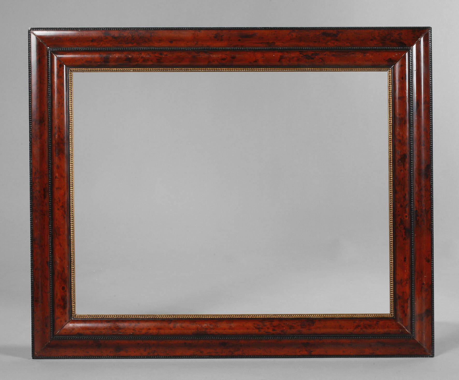 Rotbraune Lackleiste