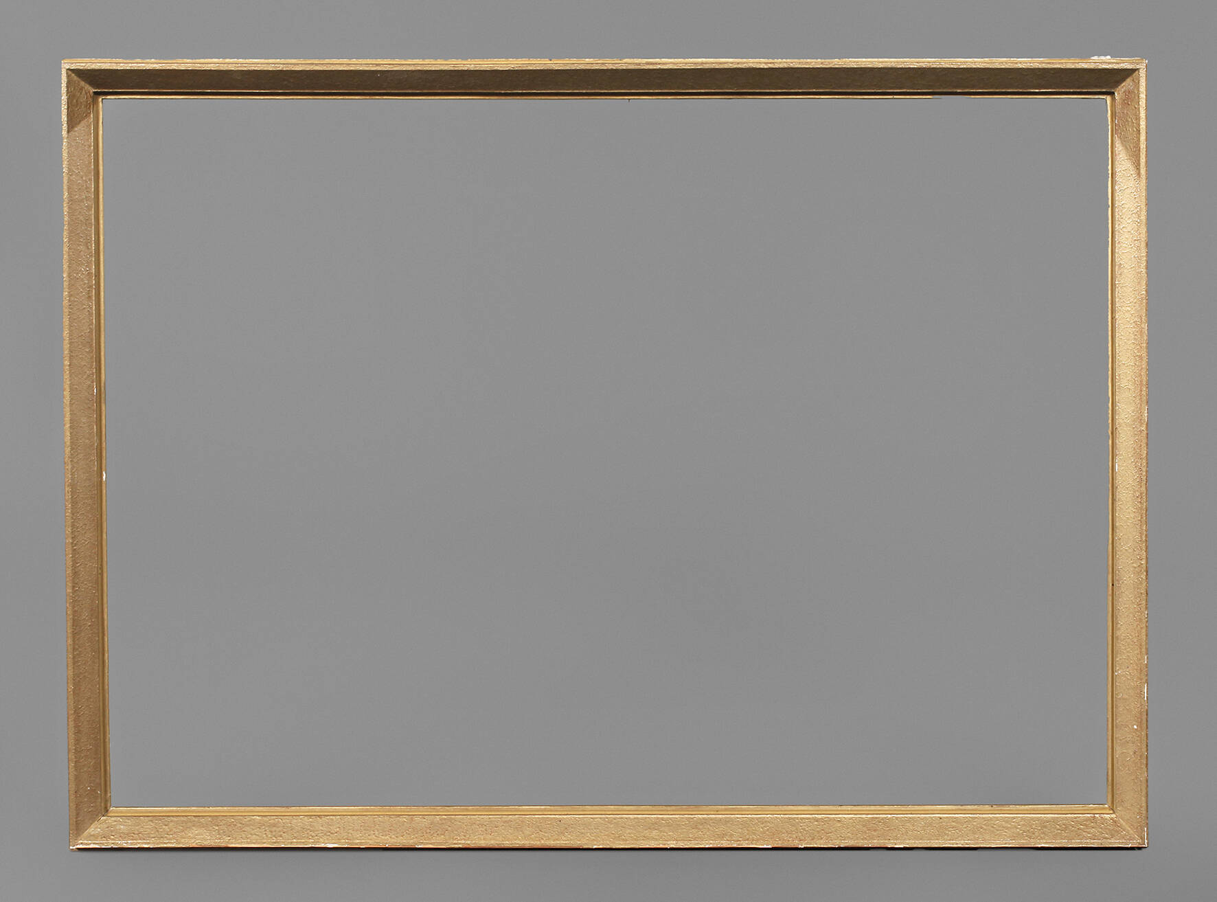 Große goldbronzierte Leiste