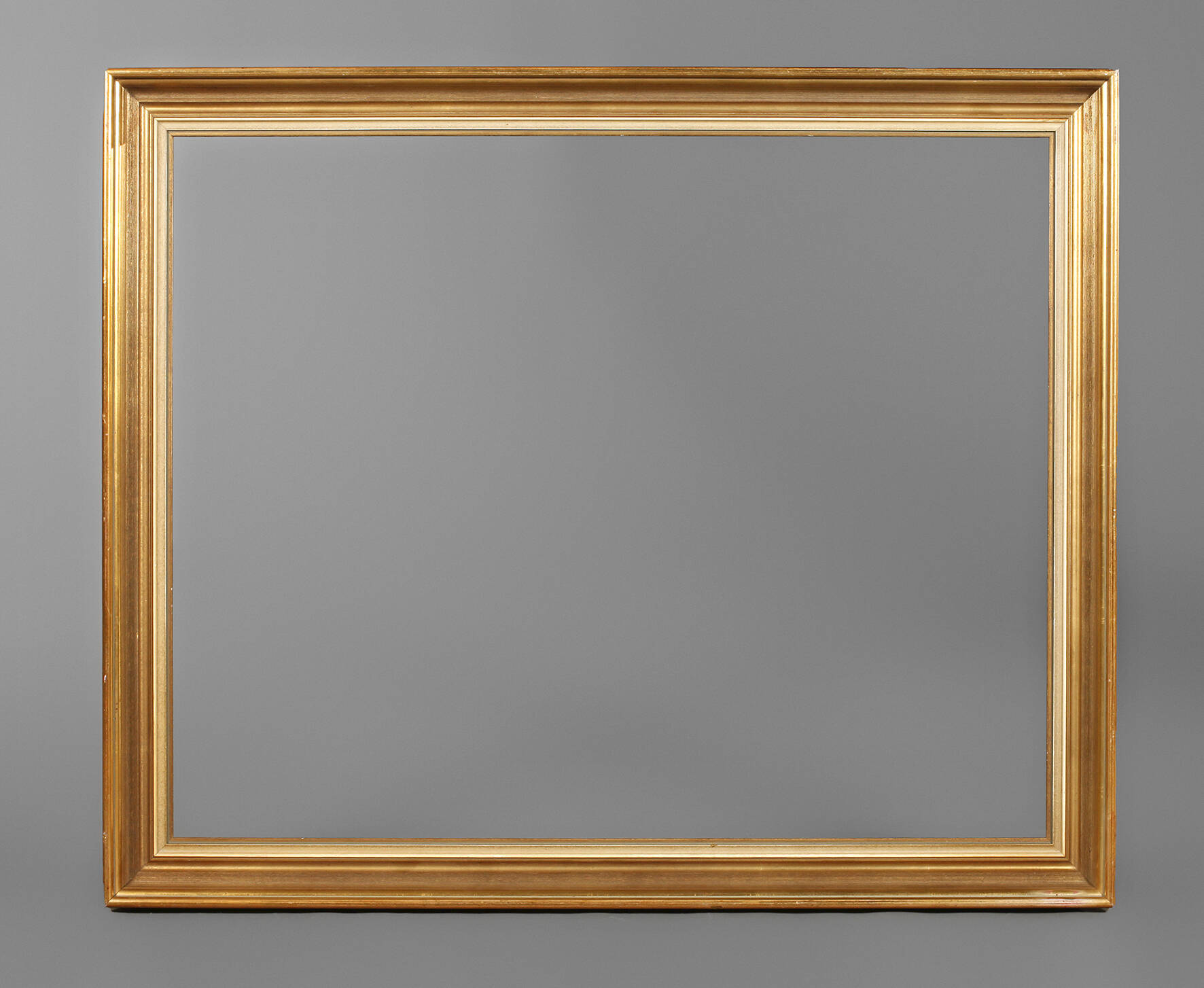 Einfache gekehlte Leiste