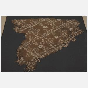 Fünf historische Textilfragmente