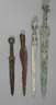 Vier alte Stichwaffen
