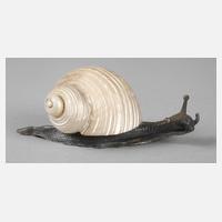 Figürlicher Briefbeschwerer111