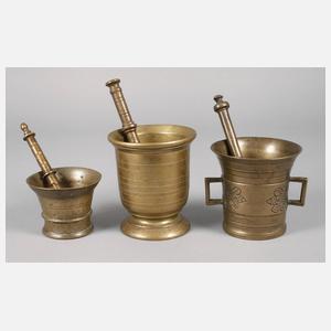 Drei Mörser mit Pistill