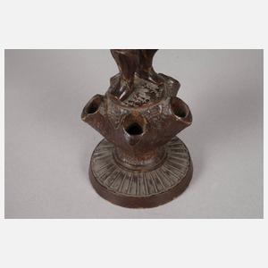 Figürliche Schnitzerei