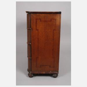 Barocke vierschübige Miniaturkommode