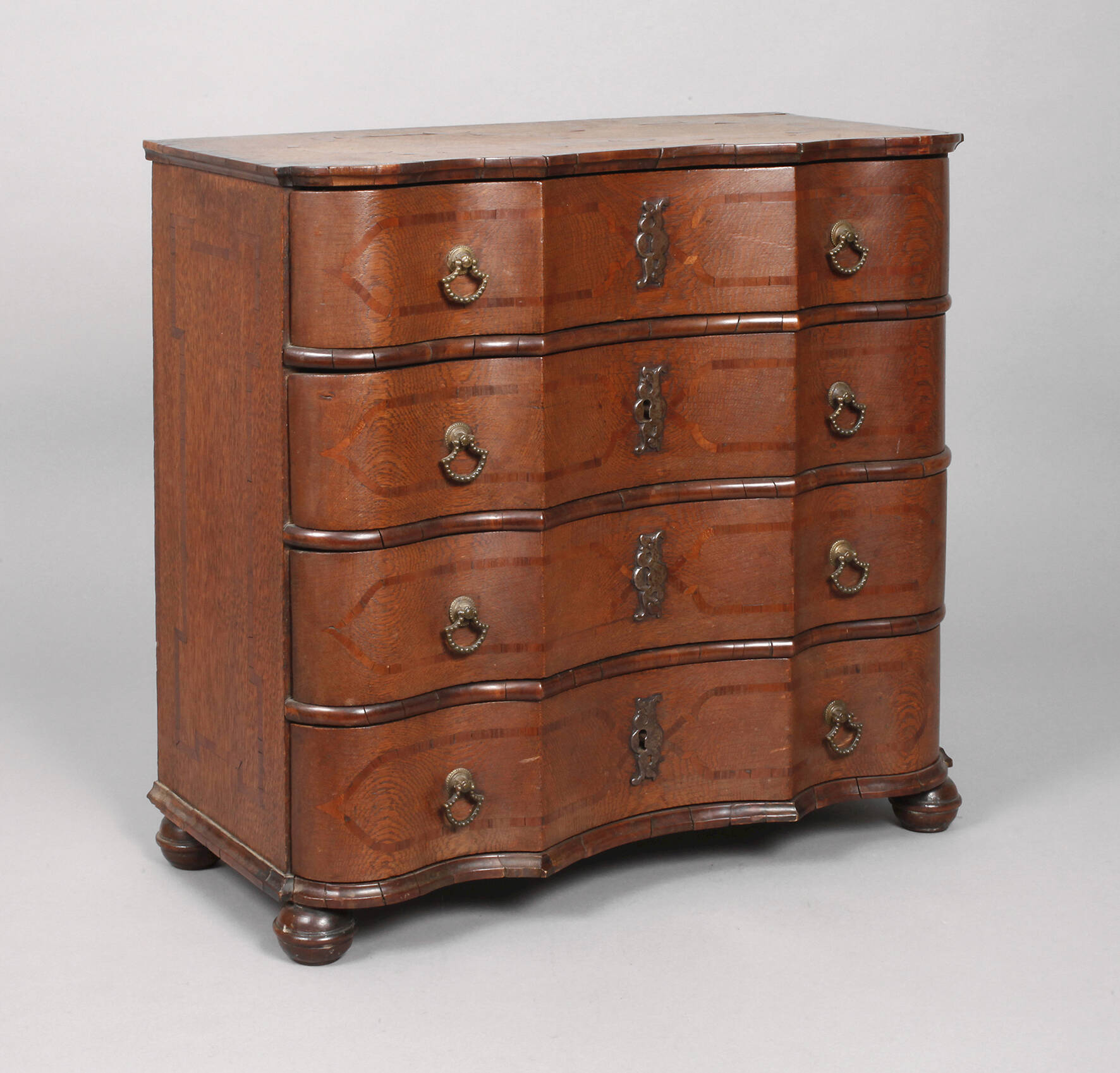 Barocke vierschübige Miniaturkommode