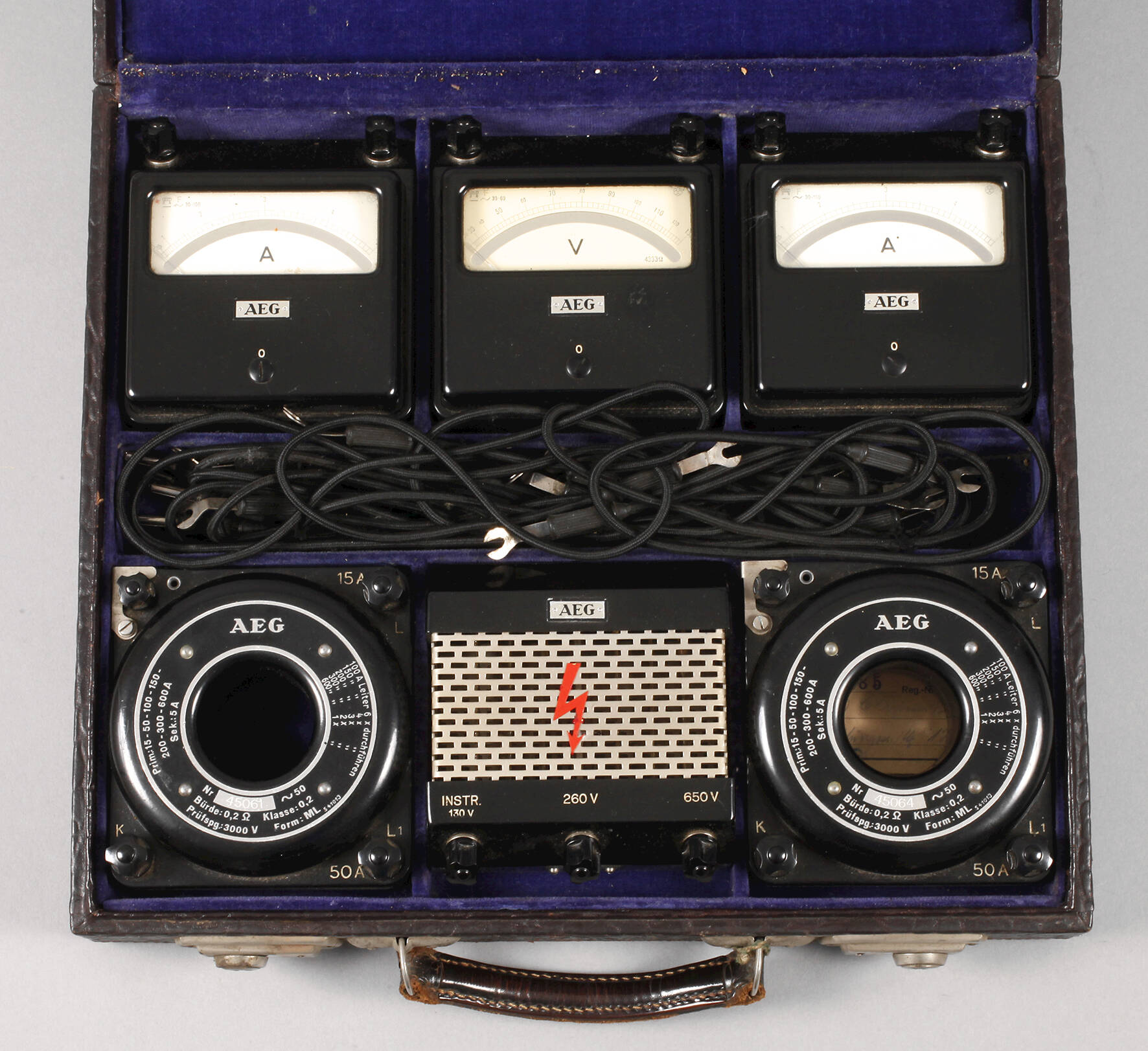 Kleine Präzisionsmessgeräte im Koffer