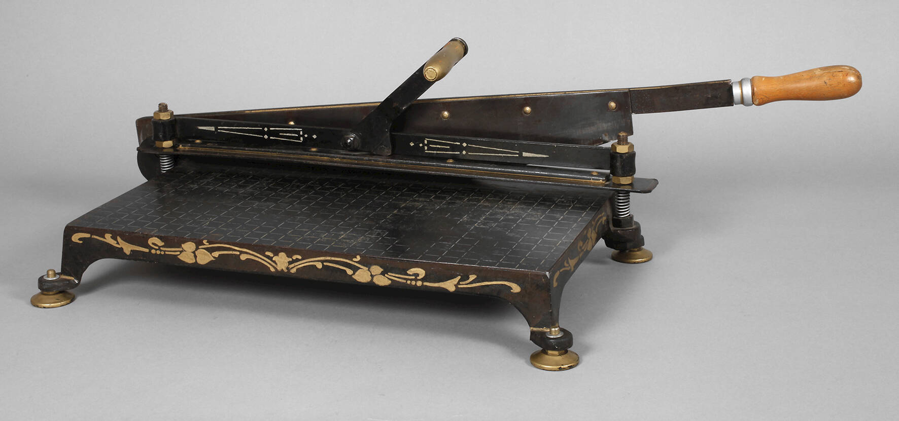 Großer Papierschneider