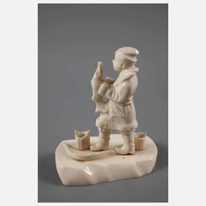 Figürliche Beinschnitzerei