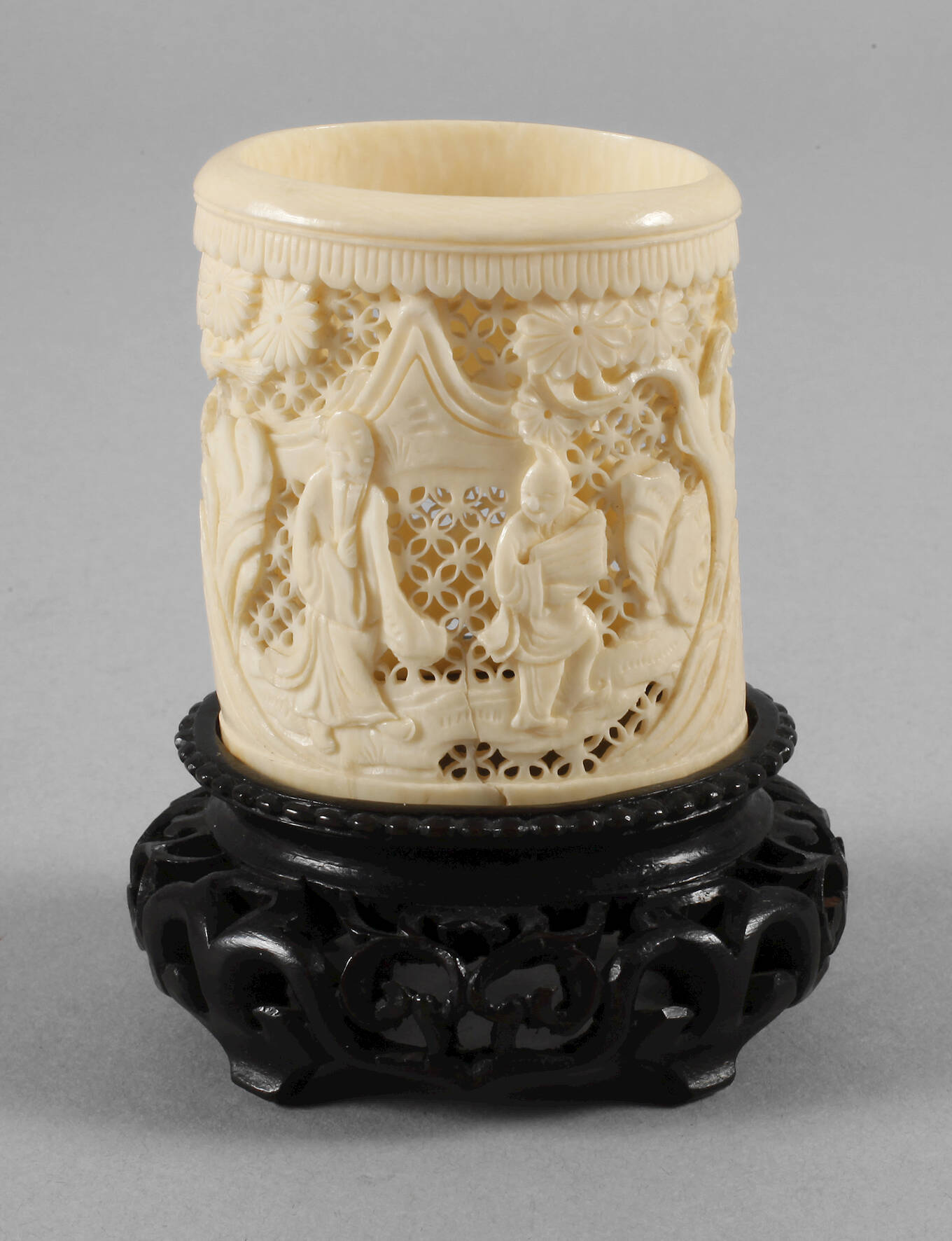 Elfenbeinschnitzerei