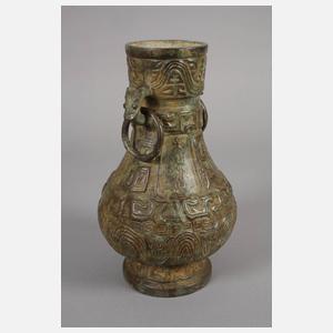 Zwei Bronzearbeiten China