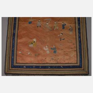 Feine Seidenstickerei