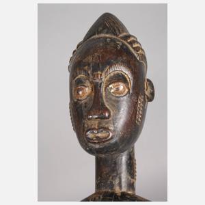 Geschnitzte Fruchtbarkeitsfigur