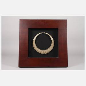 Halsschmuck Stammeskunst