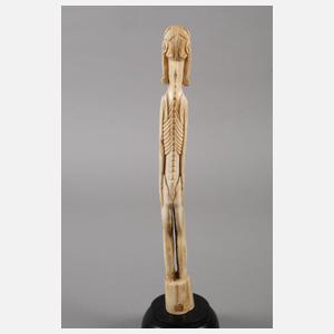 Beinschnitzerei Ozeanien