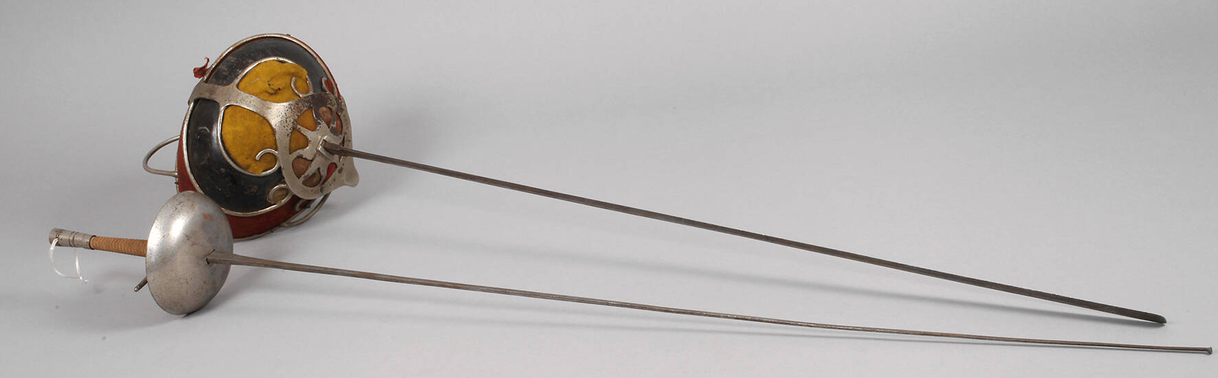 Zwei studentische Schläger