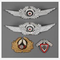 Konvolut Mützenabzeichen111