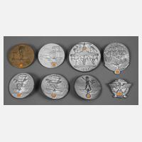 Konvolut Kleinabzeichen111